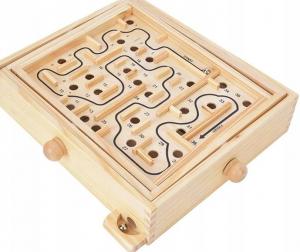 Dřevěný labyrint Montessori